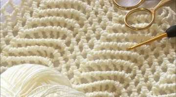 The latest crochet trend is a gorgeous cool pattern (Detailed close-up)